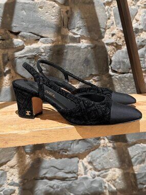 Chanel Black Velvet Camelia Embossed Grosgrain Slingback Pumps
